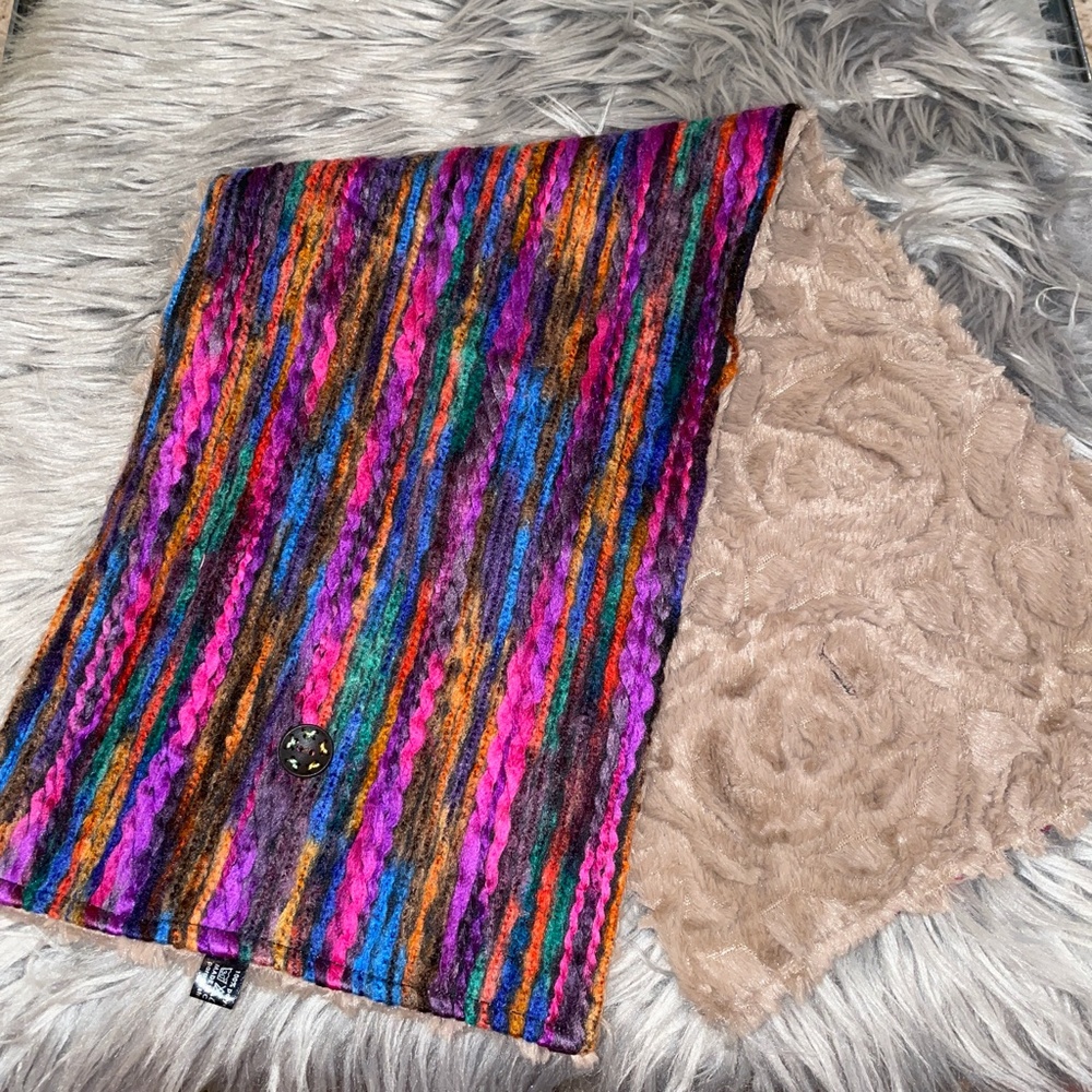 NWOT Minky Boho Knit Neck Warmer Taupe & Multicolor Yarn Striping - Picture 3 of 6